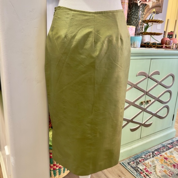 Intermix Floral Embroidery Skirt 🌼NWT🌺​ - Picture 4 of 5